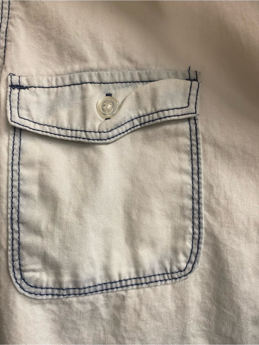 Button down - Picture 5 of 7